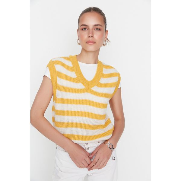 Trendyol Trendyol Yellow V Neck Knitwear Sweater